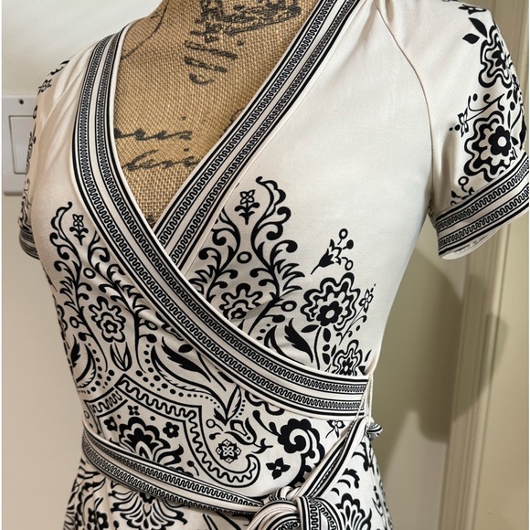 BCBGMaxAzria size S faux wrap black and white top - Picture 4 of 12